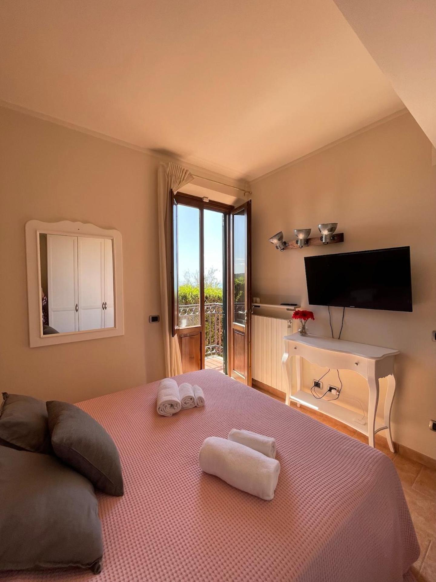 Sunset House Apartment Castiglioncello Exterior photo